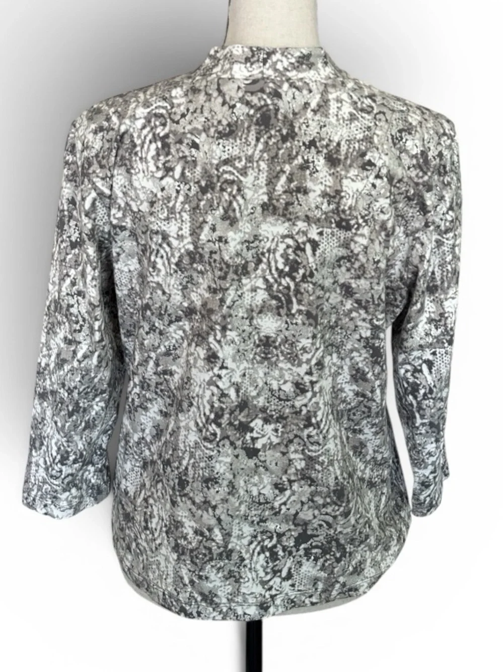 Ruby Rd Petite Boho Abstract Print Rhinestone V-Neck Top Women’s PM - Picture 5 of 8